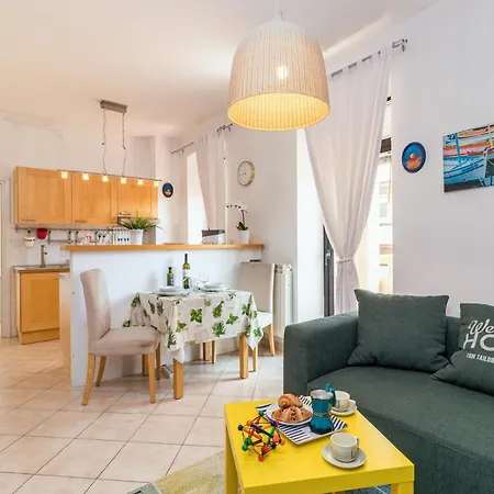 Cubo Apartment Pula Exterior photo