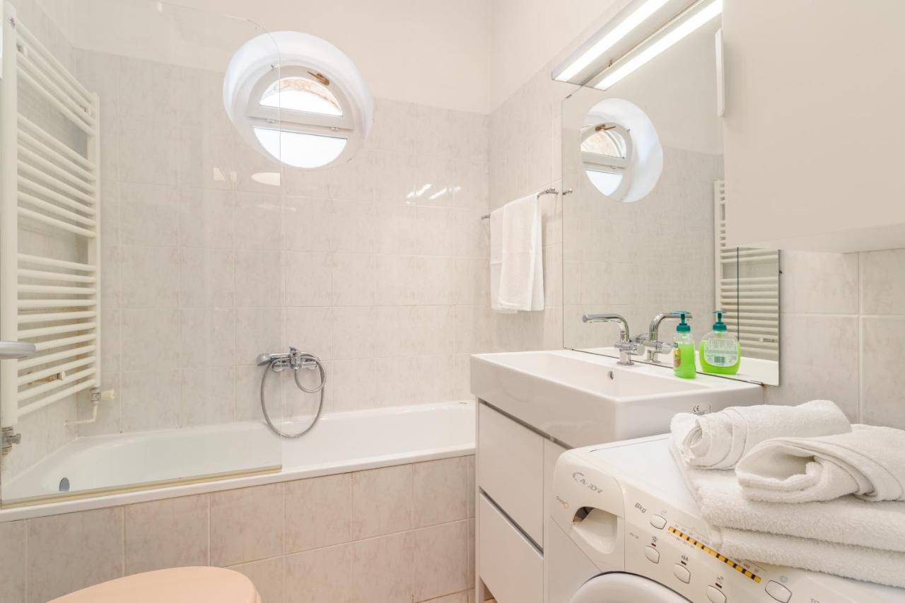 Cubo Apartment